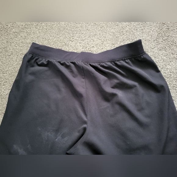 ClimateRight Scrubs by CuddleDuds. Black. Size Large - Picture 3 of 6